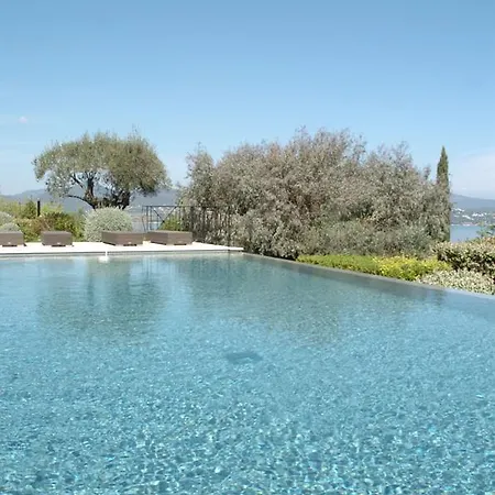 Luxury With Breathtaking View On Tropez Villa *
