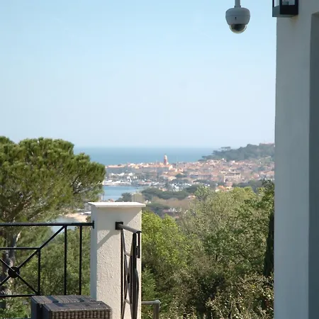 Luxury With Breathtaking View On Tropez Villa *