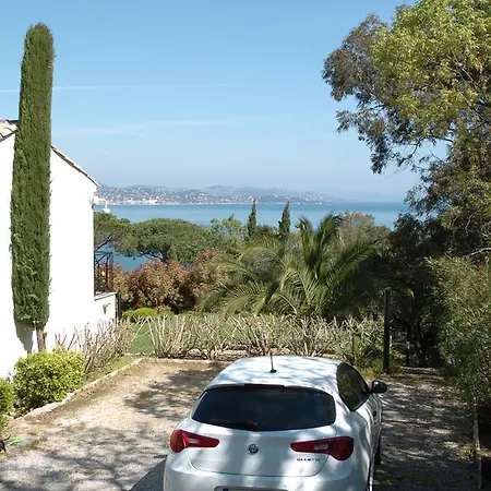 Luxury With Breathtaking View On Tropez Villa *